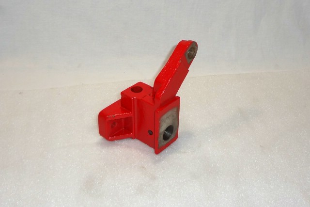 Těleso závěsu přední