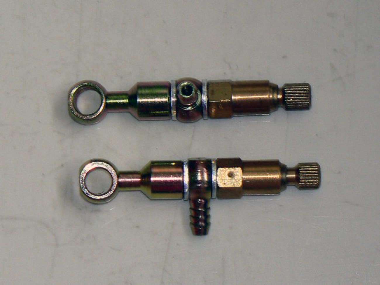 KOHOUT PALIVOVY JEDNOCESTNY VARI