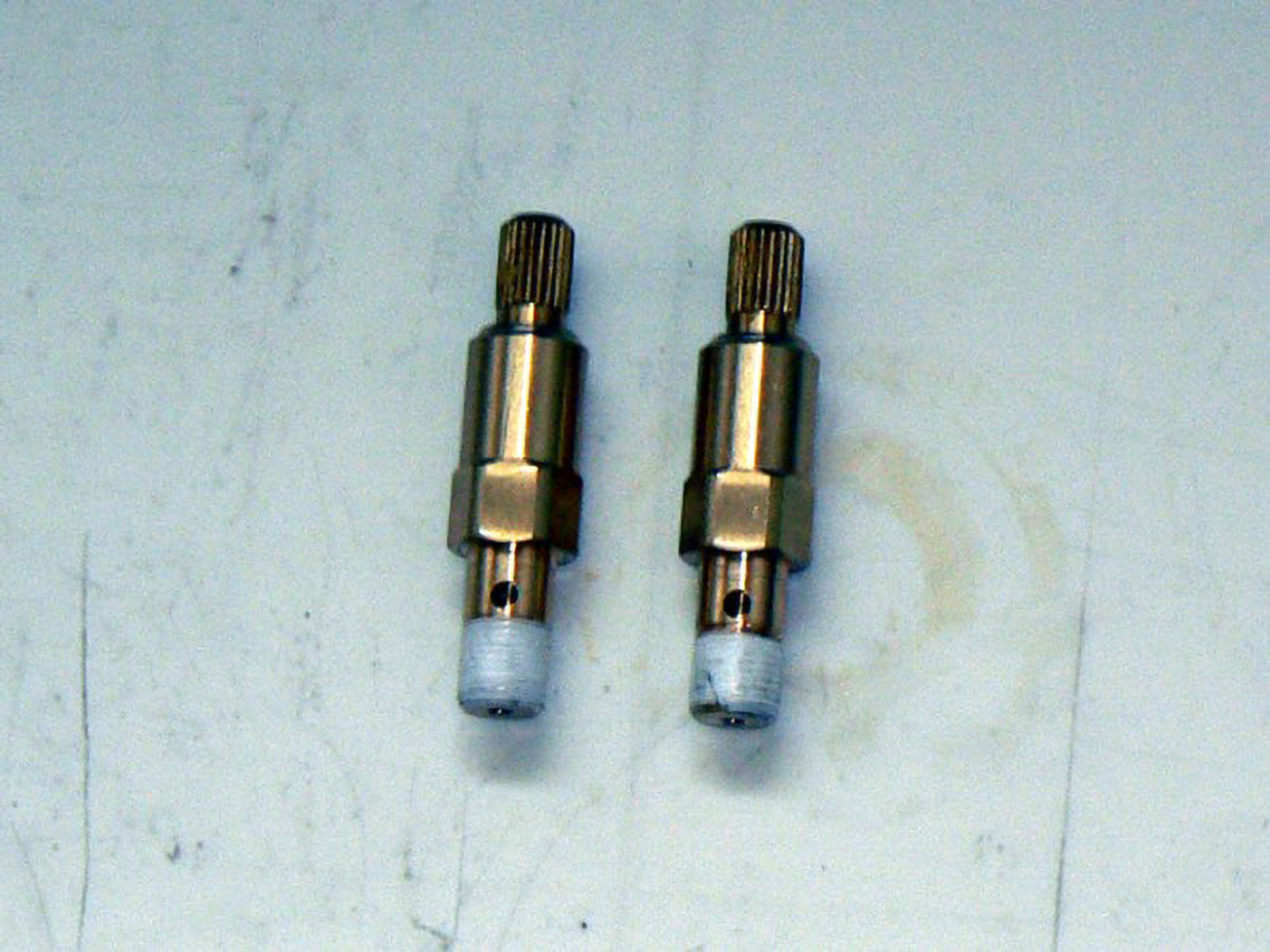 TELESO PALIVOVEHO KOHOUTU