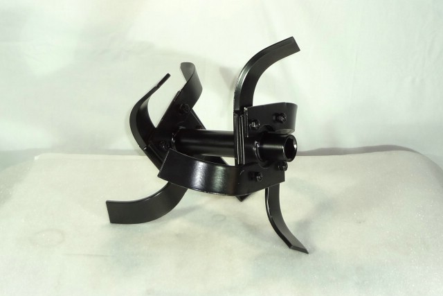 Hvězdice dvojitá pravá s kopinatými noži