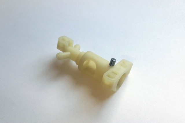 TELO CERPADLA S KOLIKEM