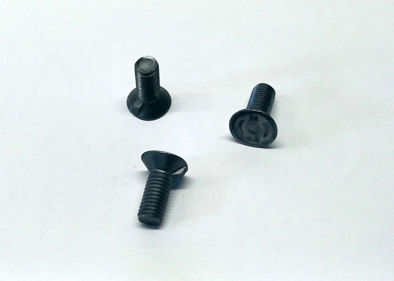 SROUB ZAPUSTNY S NOSEM M10X25 DIN 604 (02 1324)