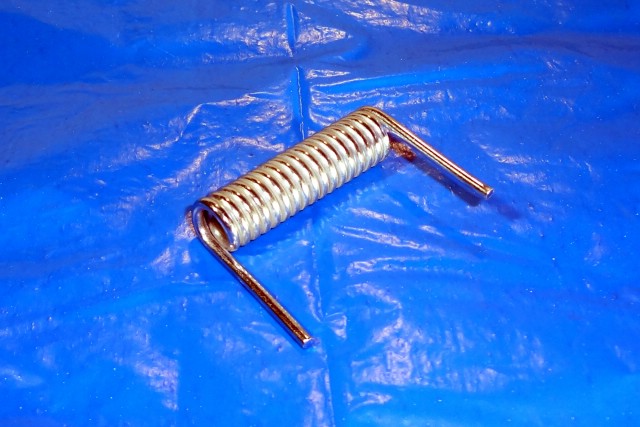 Pružina osy deflektoru