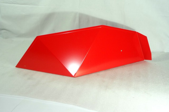 Kryt levý VARI barvený