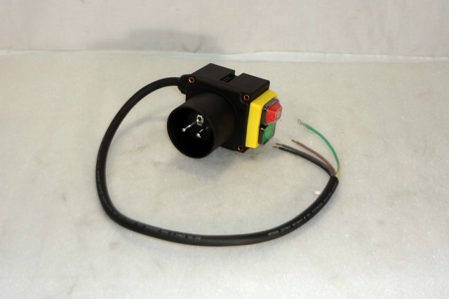 Spínač (motor 230 V)